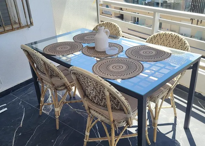 Апартаменты Marlon Brando Sea View 2bedroom